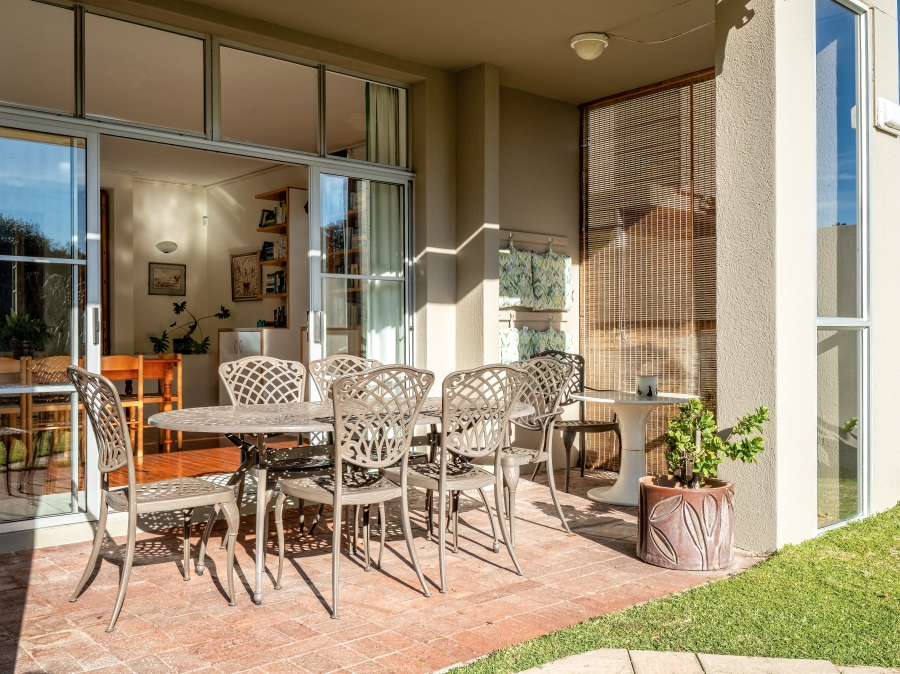 4 Bedroom Property for Sale in Leisure Isle Western Cape